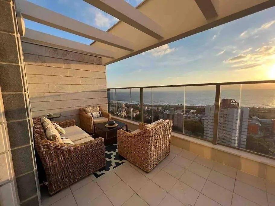 Apartamento Exquisite Sunset Penthouse Haifa